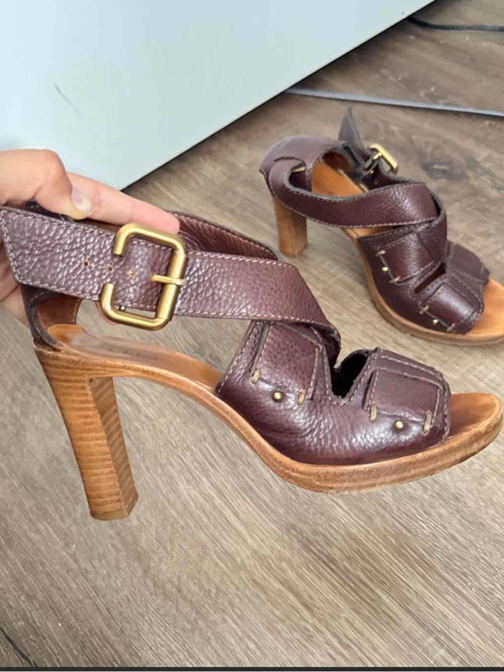 CHLOE Brown Leather Heels with Gold Buckle